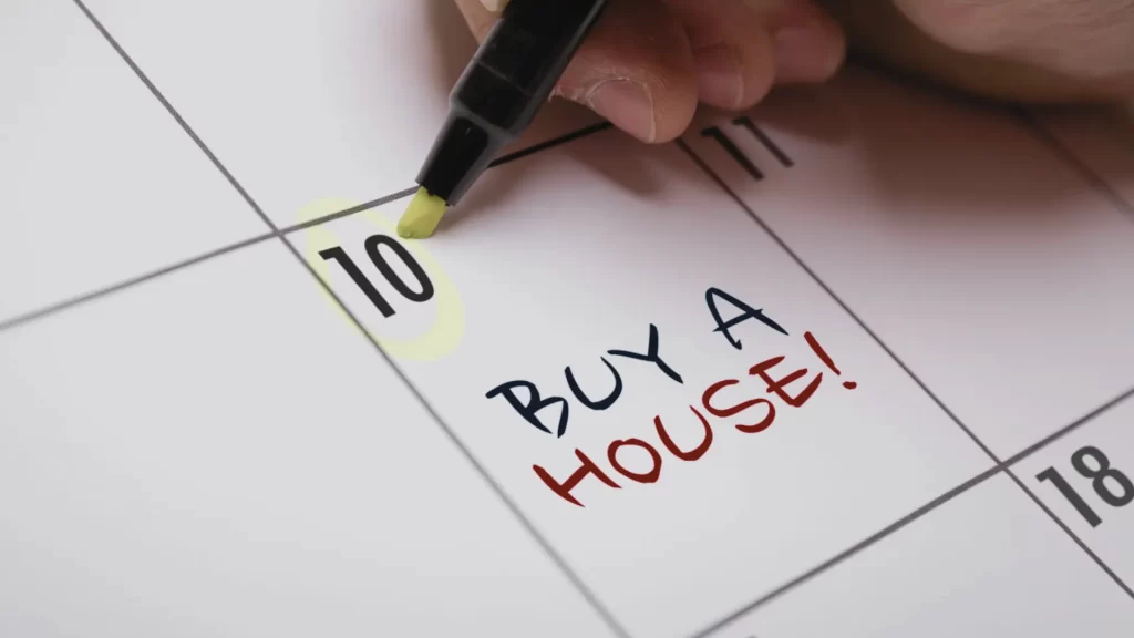 highlighting-buy-a-house-on-calendar